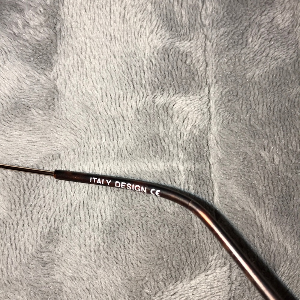 sunglasses - Picture 3 of 3